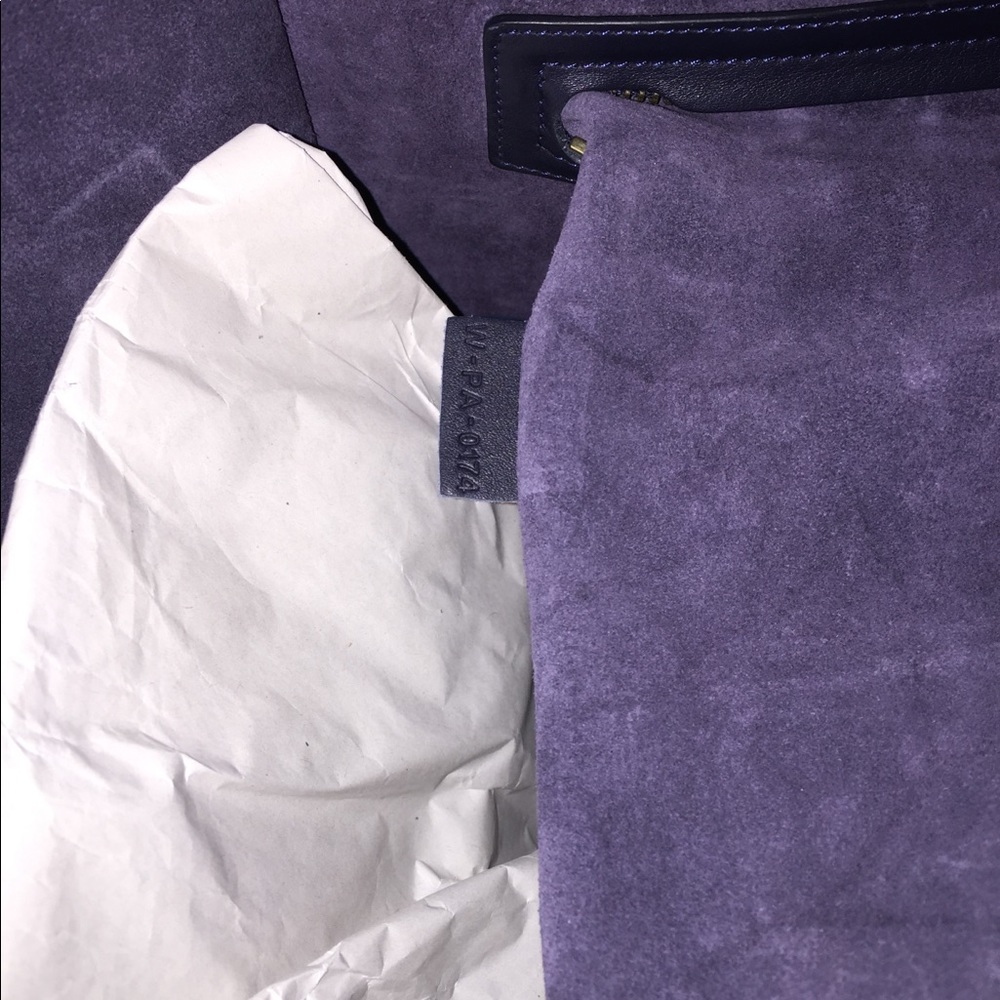 COPY - Authentic Celine Phantom Navy - Picture 7 of 8